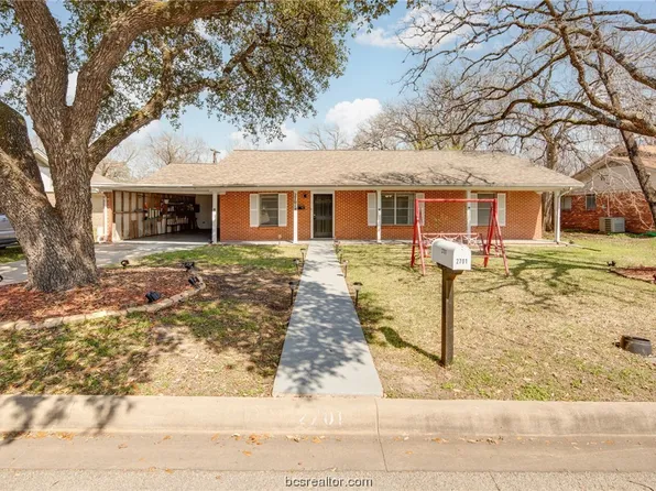2701 Wayside Dr, Bryan, TX 77802