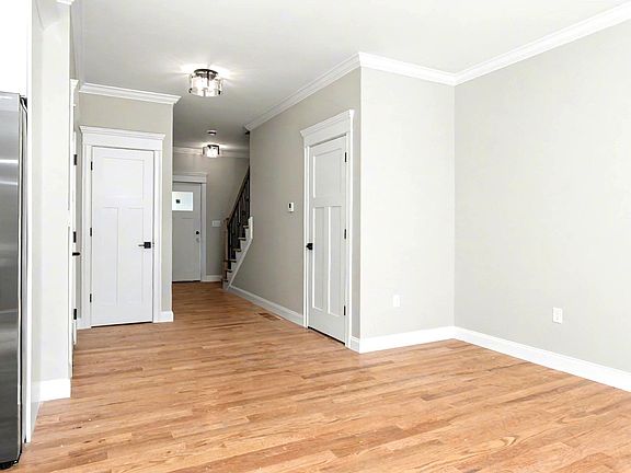 4th image of 82 Wilton Road #A & B