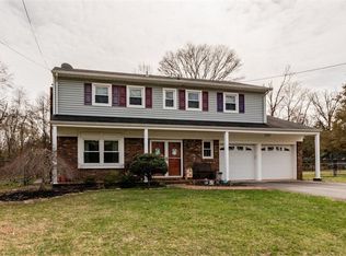 40 Smith Rd, Somerset, NJ 08873