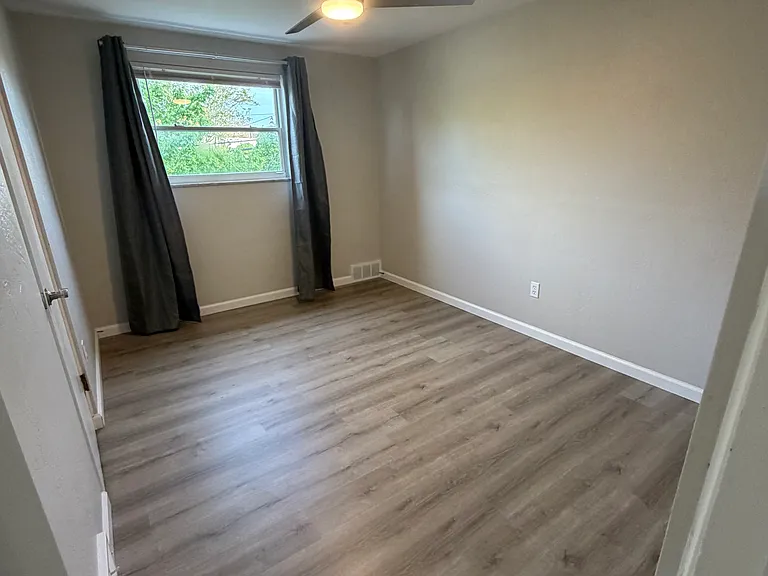 123 Danube Dr — Photo 23
