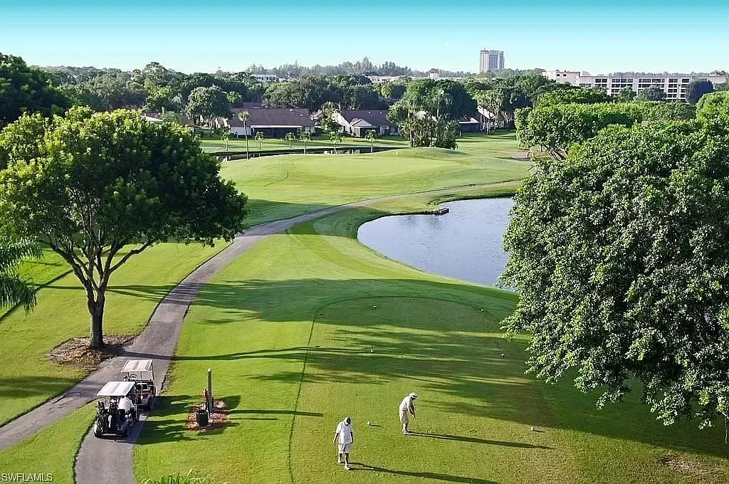 18 hole executive golf course rent includes golf access for 1 to 2 occupants no extra green fees