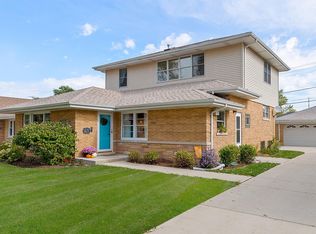 1249 Forest Rd, La Grange Park, IL 60526