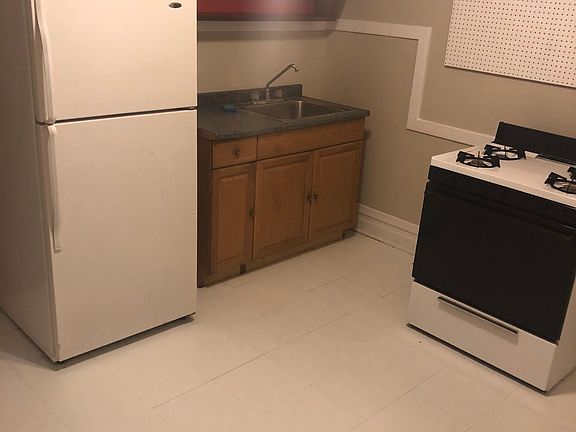 2nd image of 4105 N Wolcott Ave