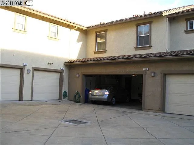 210 Carmel St photo 1