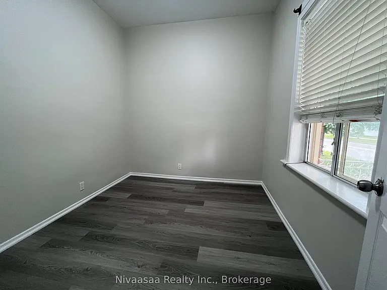 36 Pearl St — Photo 8