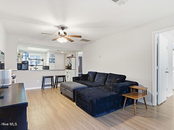 4th image of 4523 Holly Tree Road #707