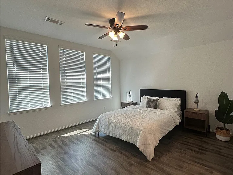 4743 Glen Isle Dr — Photo 14