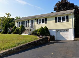 246 Beatrice Dr, West Haven, CT 06516