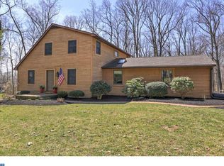 5160 Dogwood Dr, New Holland, PA 17557