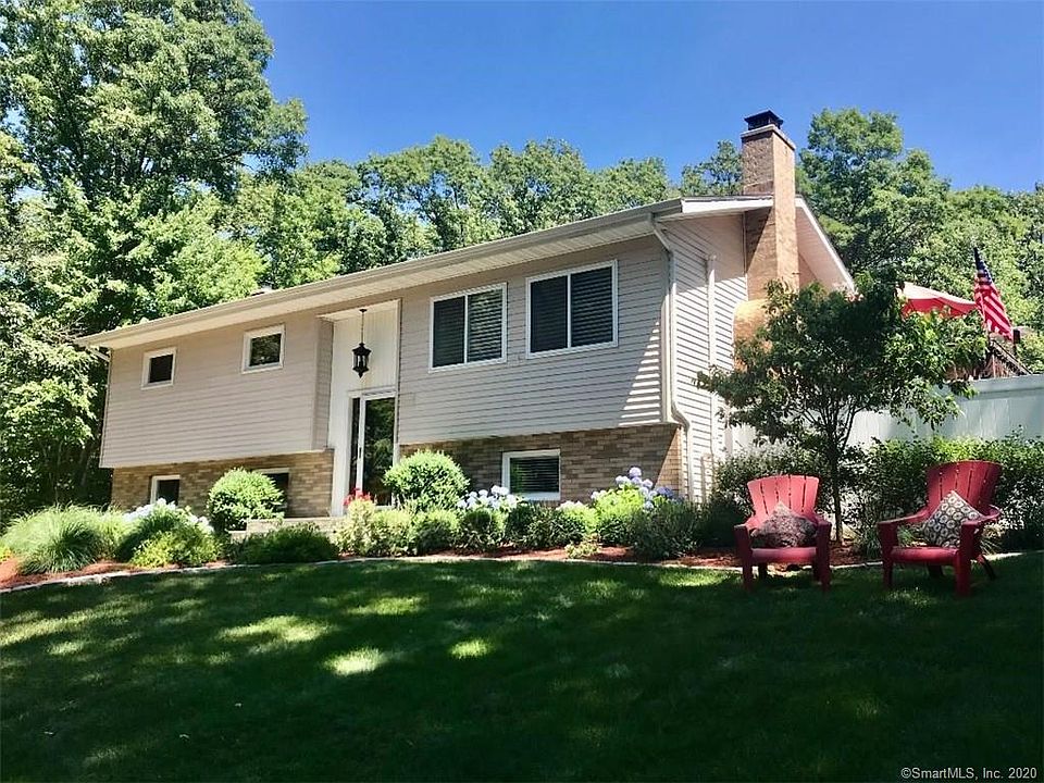 1st image of 172 Natchaug Dr