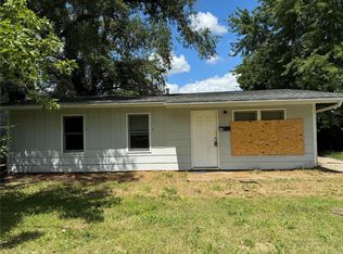 44 E Adams Dr, Cahokia, IL 62206