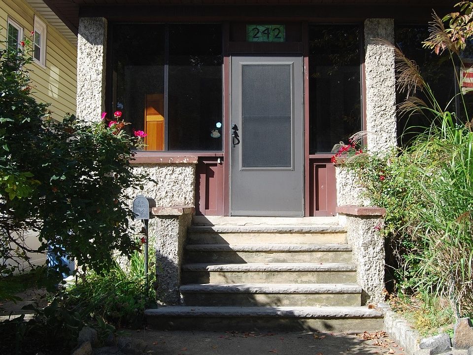 1st image of 242 Wardwell Ave