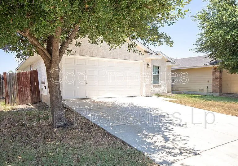 9179 Everton — Photo 2