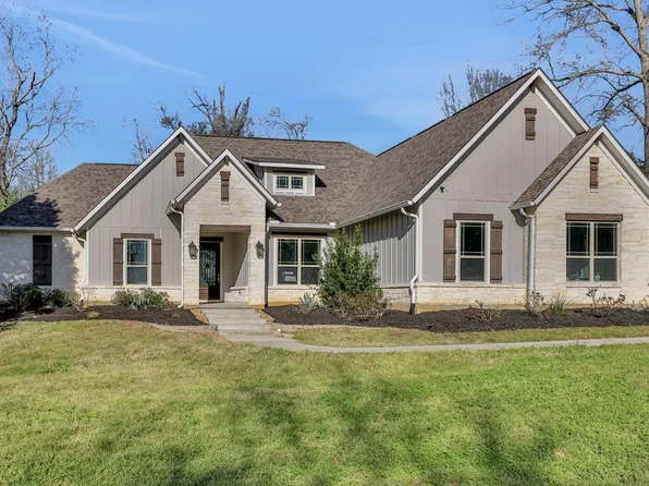 340 Pine Dr, Coldspring, TX 77331