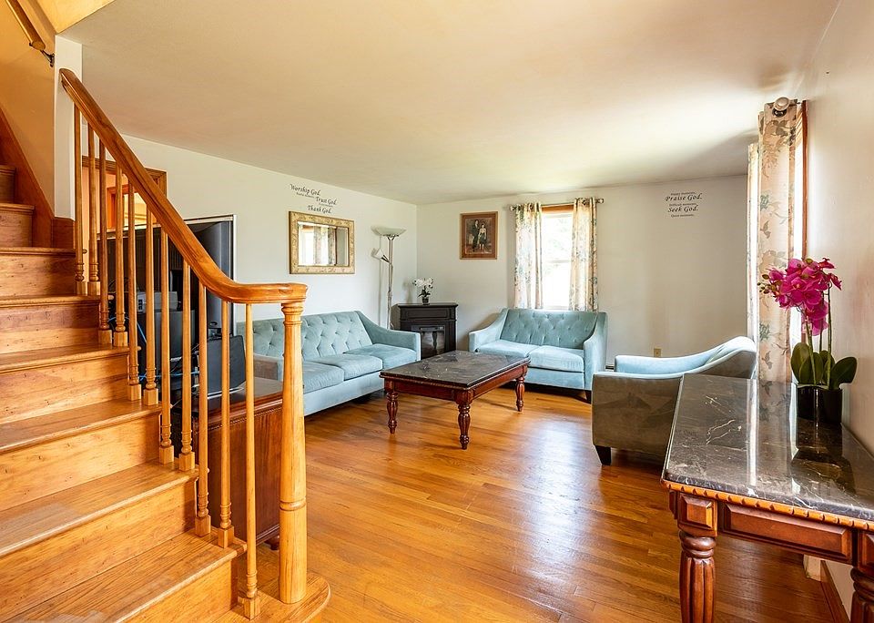 112 Lincoln St, Hudson, MA 01749 Zillow