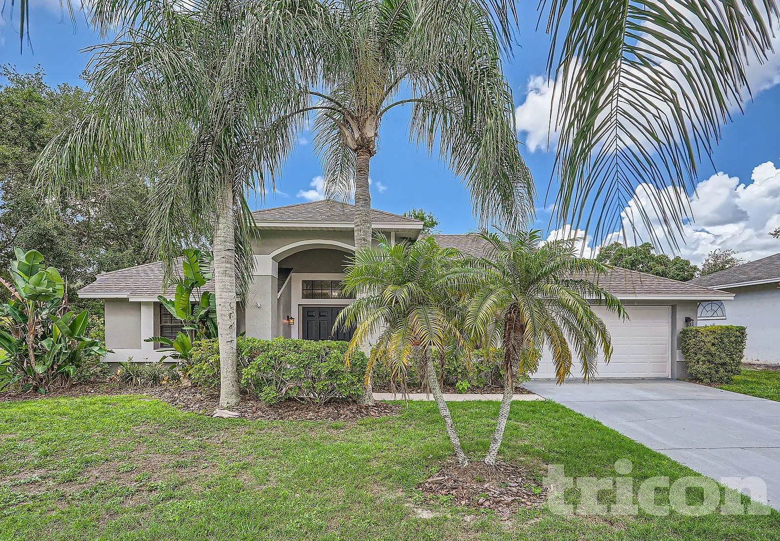 598 Waterford Cir W Tarpon Springs FL — Photo 2