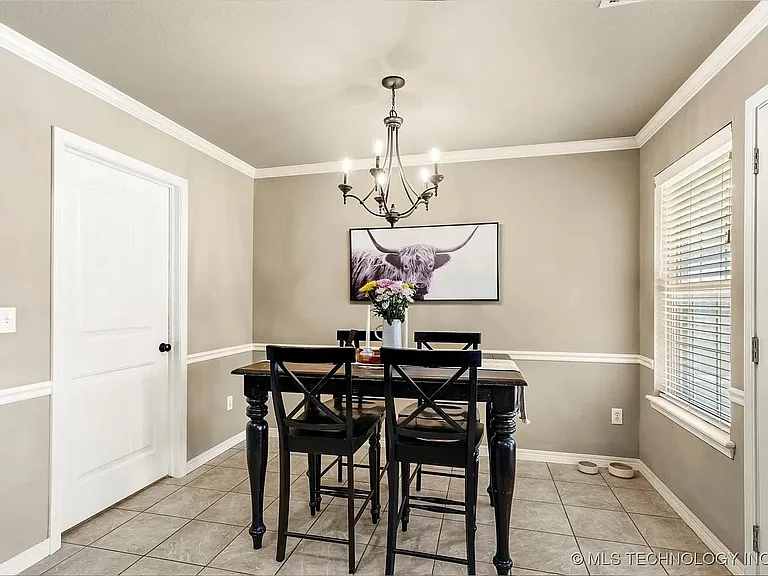 1801 E Montgomery St — Photo 7
