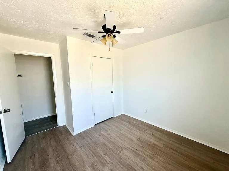 710 Fields St — Photo 9