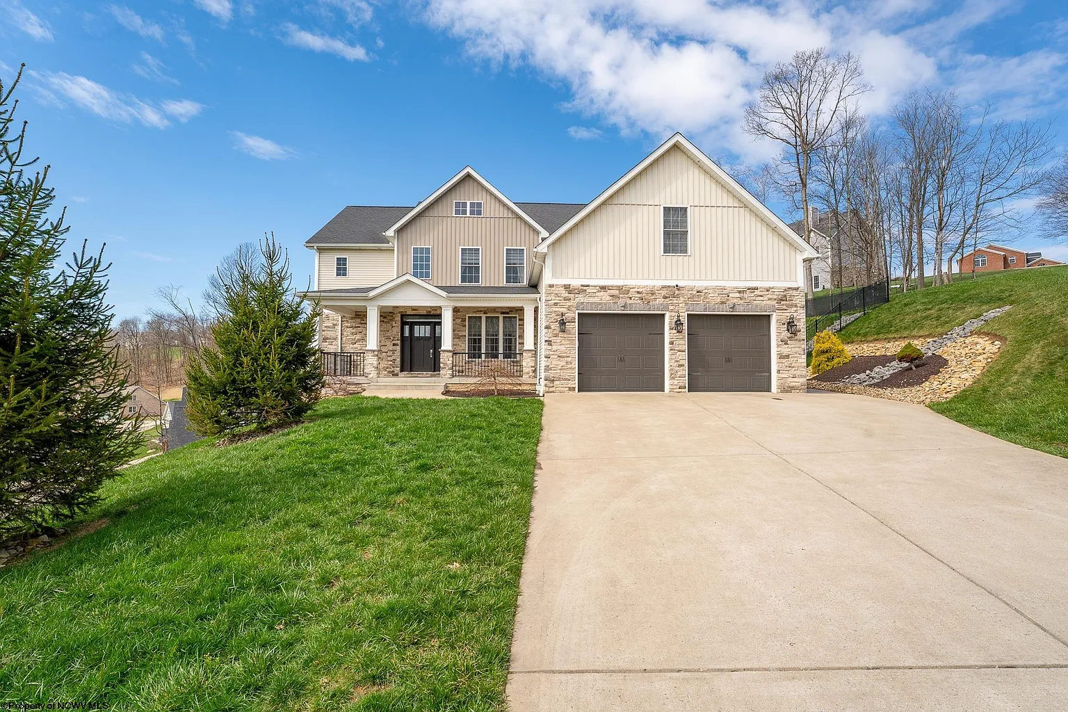 33 Garden Ln photo 1