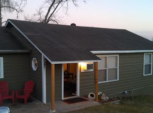 727 Erwin St, Seguin, TX 78155