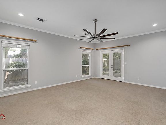 5th image of 174 Maximilian Ln