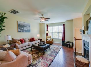 858 Windy Falls Dr, Huntersville, NC 28078