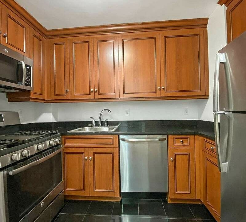 1st image of 330 W 45th St APT 5M