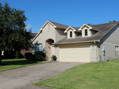 3239 Pebble Beach Ln, Pearland, TX, 77584