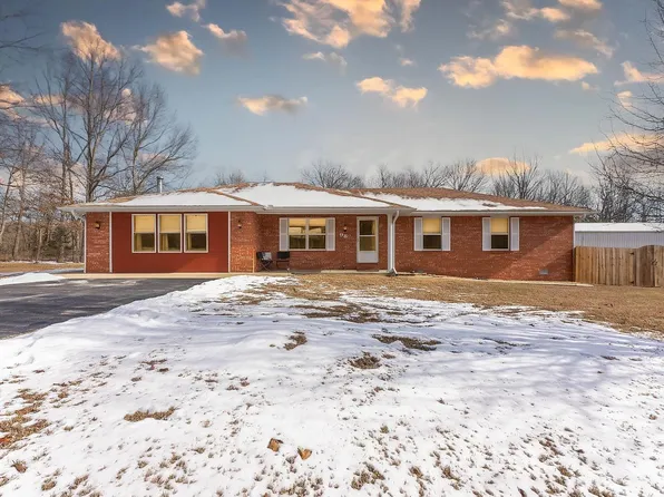98 Gunstock Dr, Mountain Home, AR 72653