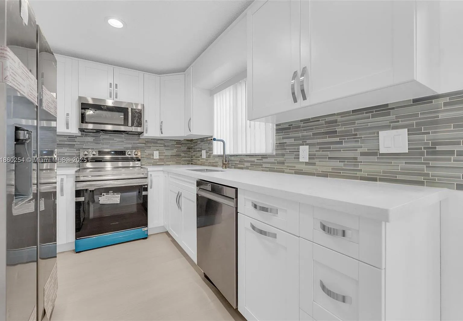 3 bed, 1750 sqft, $3,100 — Photo 2