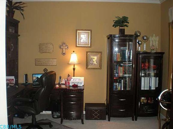 3rd image of 665 Canteridge Dr