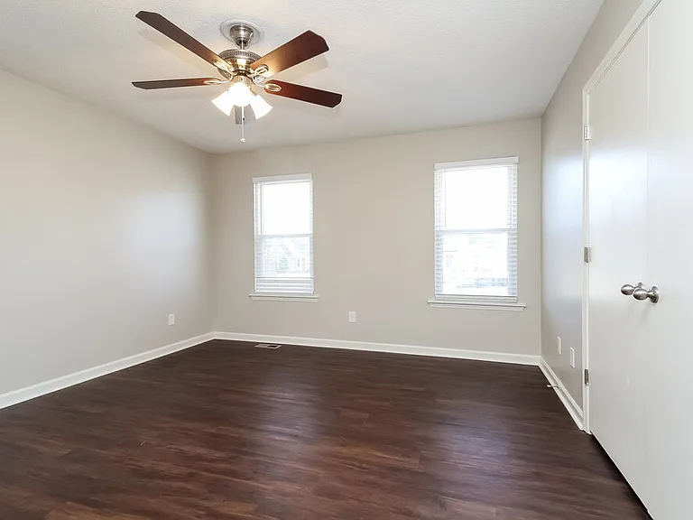 1506 Ashlawn Dr — Photo 12