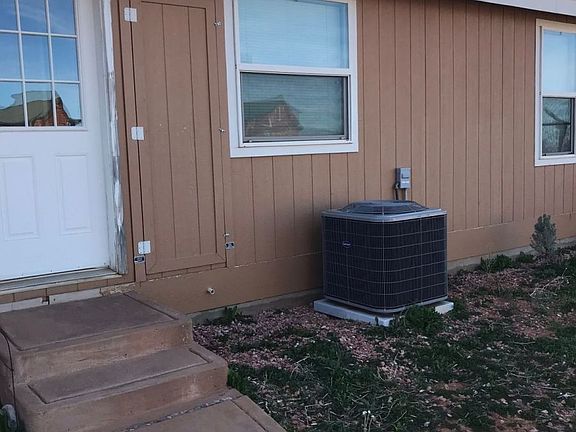 3rd image of 1305 S Knoll Ave