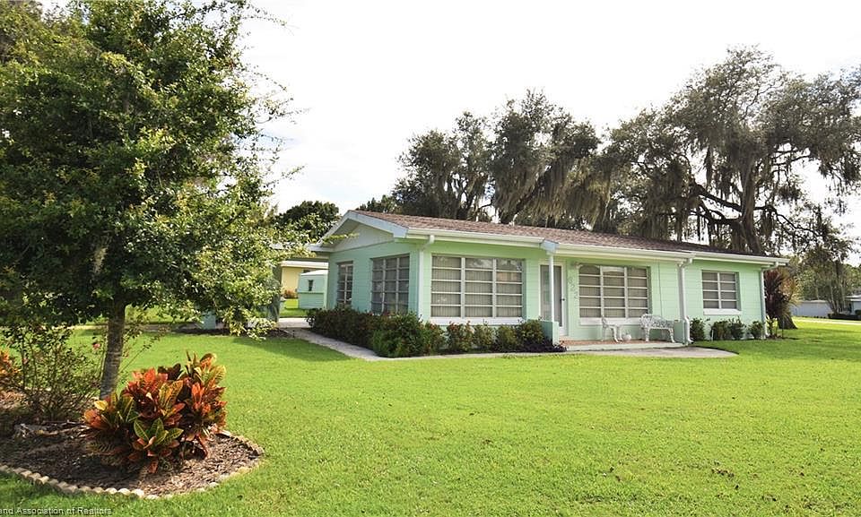 1st image of 622 Lake Blue Dr