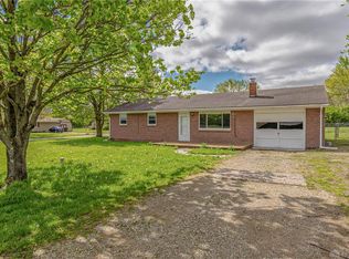 1724 Wolf Rd, West Alexandria, OH 45381
