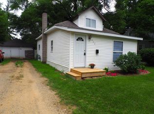 622 W Maple St, Wayland, MI 49348