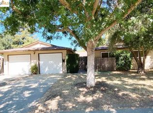 916 Arthur St, Davis, CA 95616