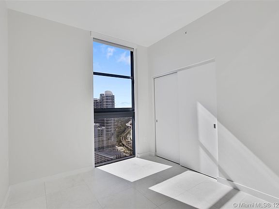 5th image of 1000 Brickell Ave #130