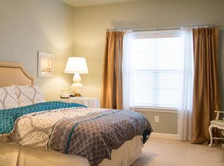 809 Westbrook Ln, Chesapeake, VA 23320