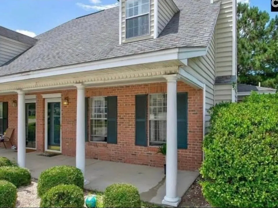 Saddlechase Ln