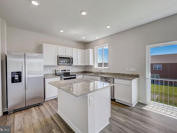 7th image of this home