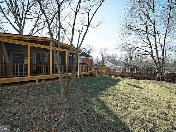 4th image of 7004 Murray Ln