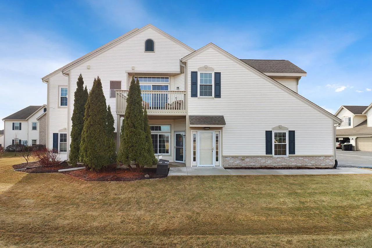 957 Hastings COURT #101 photo 1
