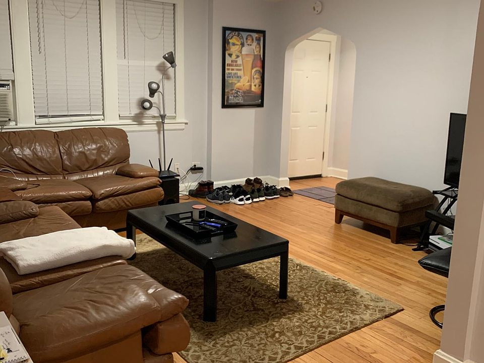 1st image of 3557 N Marshfield Ave APT 1F