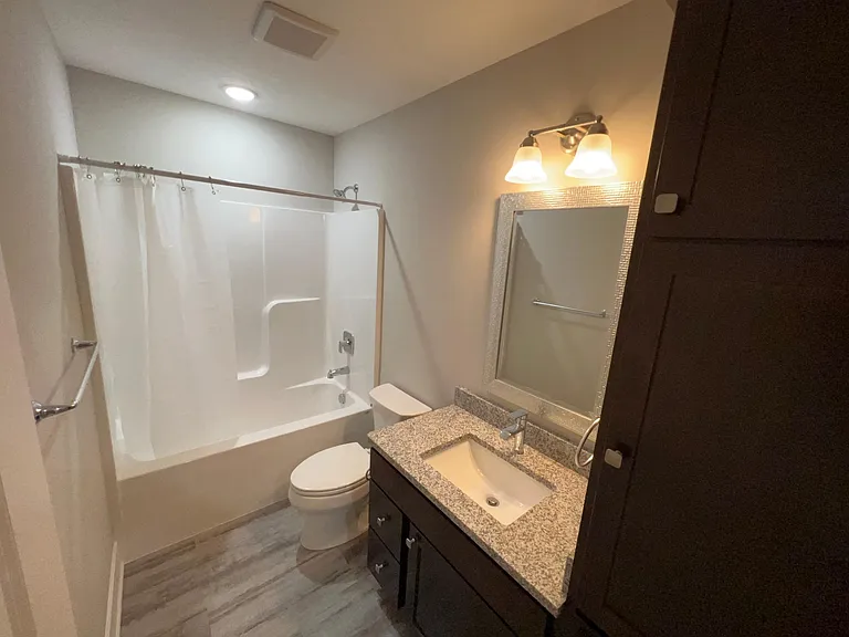 1750 Chief Okemos Cir — Photo 20