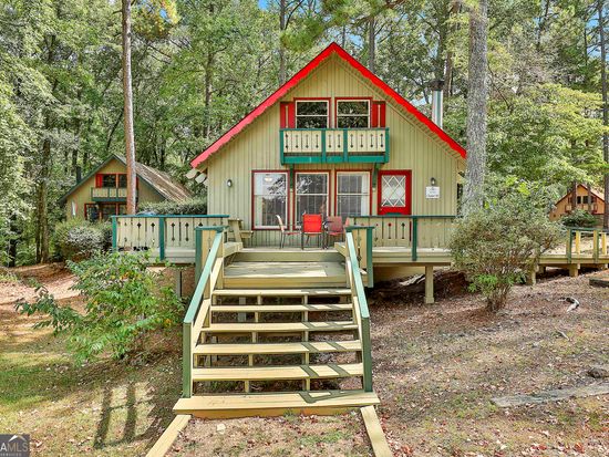 90 Chalet Cir, Pine Mountain, GA 31822