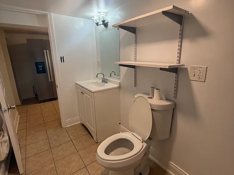 1056 N Parkside Ave #G — Photo 5