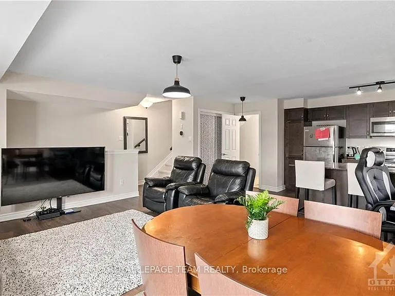 2254 Watercolours Way — Photo 3