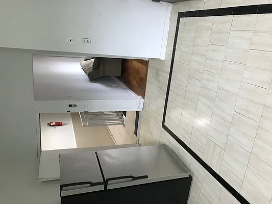 Rented by Paramount Realty Management | media 23