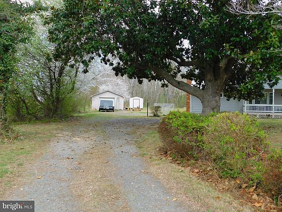 2nd image of 16453 Ridge Rd